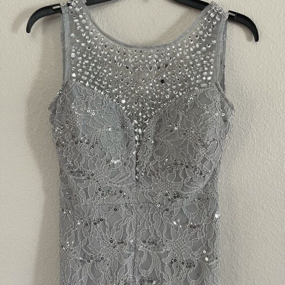 B. Darlin Long Semi Formal Dress Size 7/8 - Picture 1 of 9